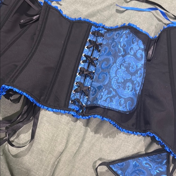 Blue and Black Corset Set - Picture 3 of 3